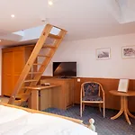 Walliserhof فندق 3*